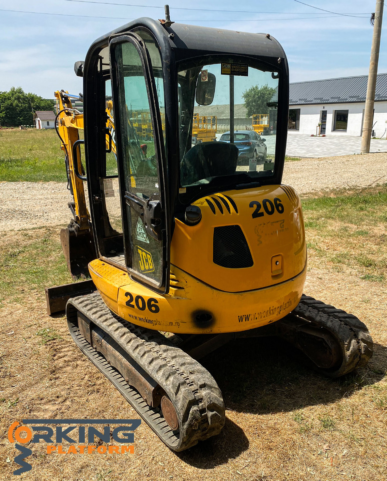 JCB 8030 ZTS - Minikotró: 4 kép. JCB 8030 ZTS - Minikotró: 4 kép.