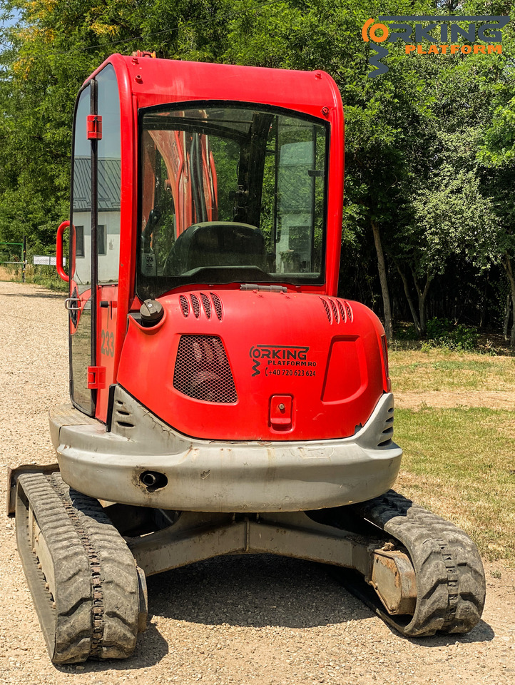 JCB 8035 ZTS - Minikotró: 5 kép. JCB 8035 ZTS - Minikotró: 5 kép.