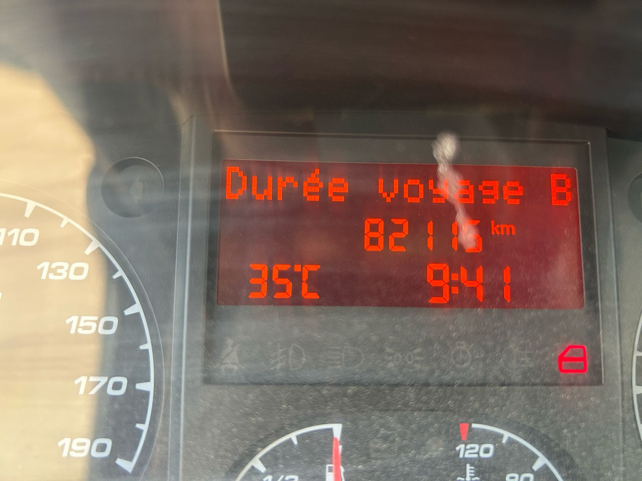 IVECO DAILY 35C13 - Billenőplatós kisteherautó: 5 kép. IVECO DAILY 35C13 - Billenőplatós kisteherautó: 5 kép.