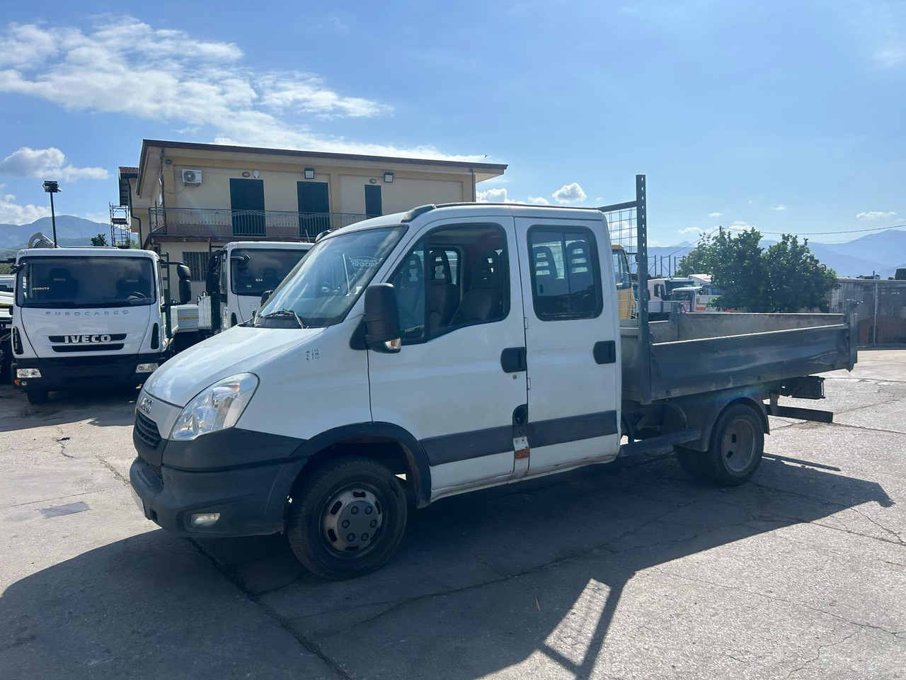 IVECO DAILY 35C13 lízing IVECO DAILY 35C13: 37 kép. IVECO DAILY 35C13 lízing IVECO DAILY 35C13: 37 kép.