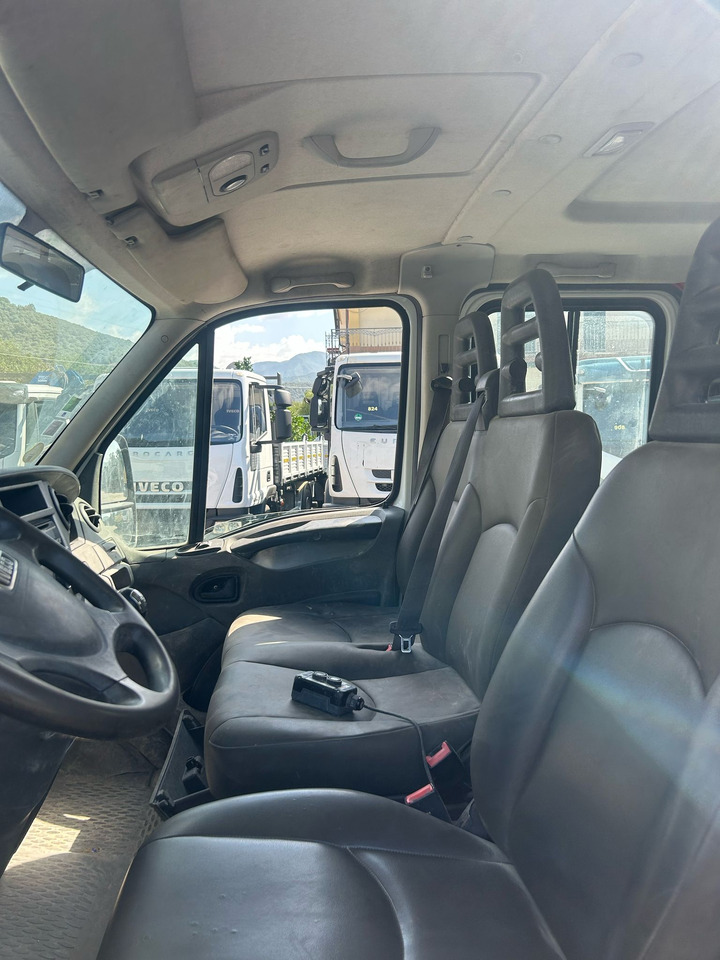 IVECO DAILY 35C13 lízing IVECO DAILY 35C13: 8 kép. IVECO DAILY 35C13 lízing IVECO DAILY 35C13: 8 kép.