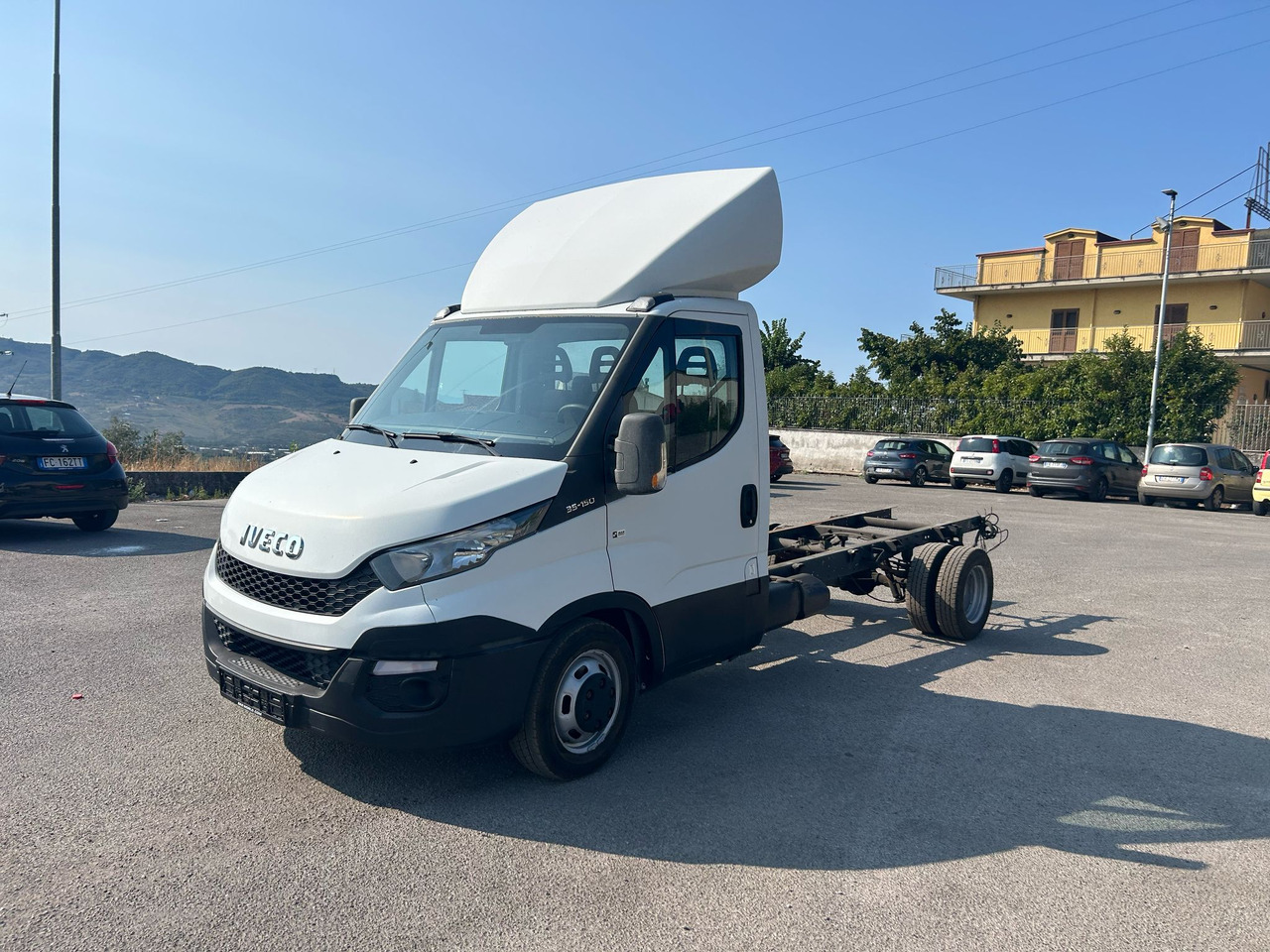 IVECO DAILY 35C15 - Furgon: 1 kép. IVECO DAILY 35C15 - Furgon: 1 kép.
