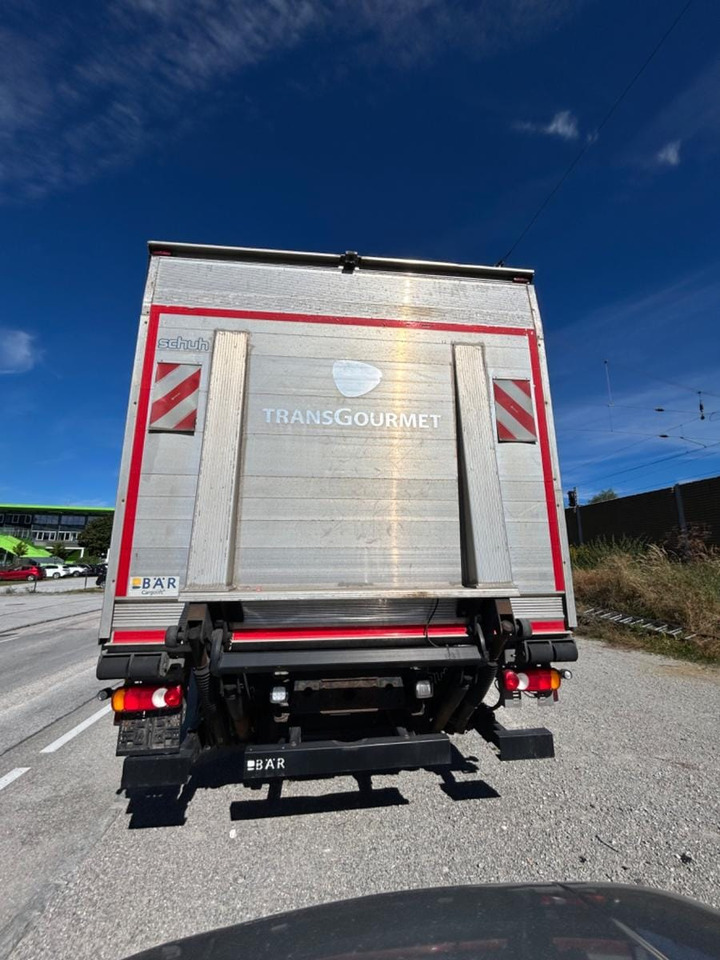 IVECO EUROCARGO 160-280 - Dobozos felépítményű teherautó, Darus autó: 2 kép. IVECO EUROCARGO 160-280 - Dobozos felépítményű teherautó, Darus autó: 2 kép.