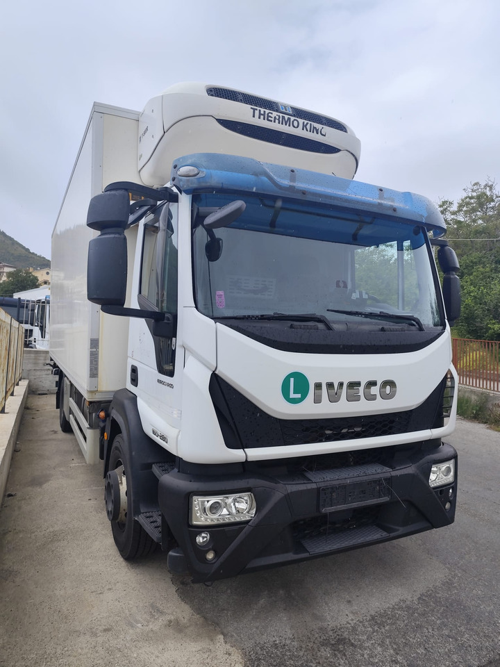 IVECO EUROCARGO 160-280 - Dobozos felépítményű teherautó, Darus autó: 1 kép. IVECO EUROCARGO 160-280 - Dobozos felépítményű teherautó, Darus autó: 1 kép.