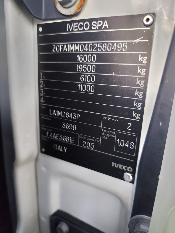 IVECO EUROCARGO 160E28K - Darus autó: 2 kép. IVECO EUROCARGO 160E28K - Darus autó: 2 kép.