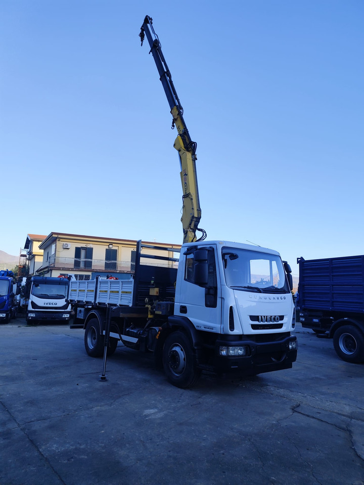 IVECO EUROCARGO 160E28K - Darus autó: 5 kép. IVECO EUROCARGO 160E28K - Darus autó: 5 kép.