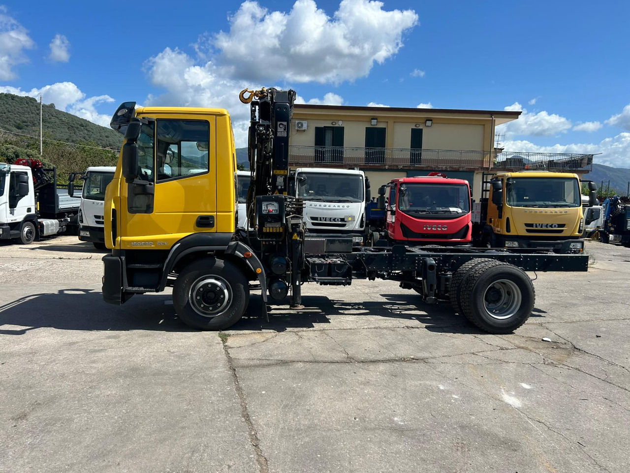 IVECO EUROCARGO 160E30 - Darus autó: 3 kép. IVECO EUROCARGO 160E30 - Darus autó: 3 kép.