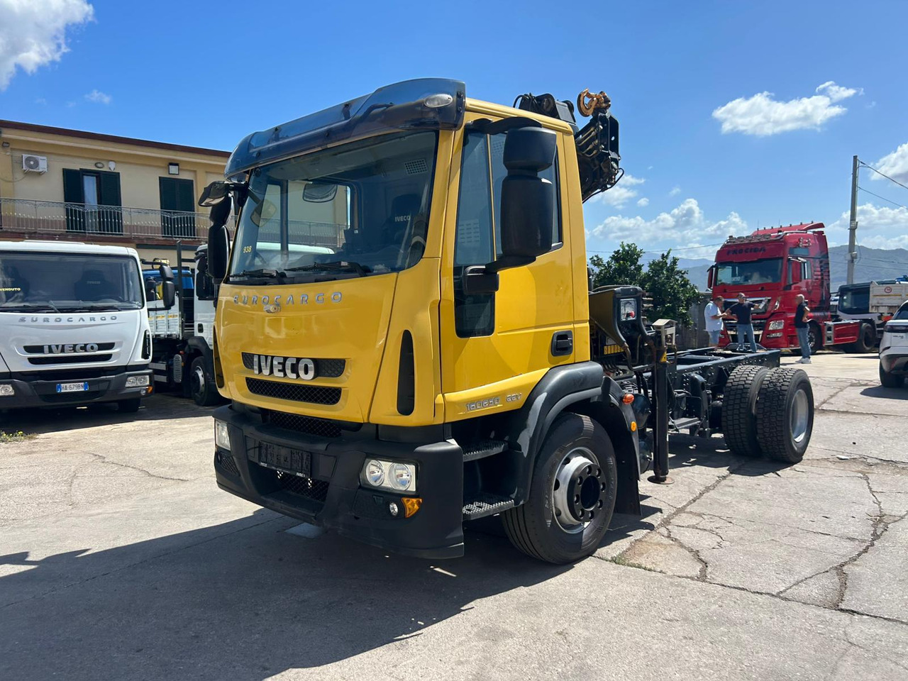 IVECO EUROCARGO 160E30 - Darus autó: 1 kép. IVECO EUROCARGO 160E30 - Darus autó: 1 kép.