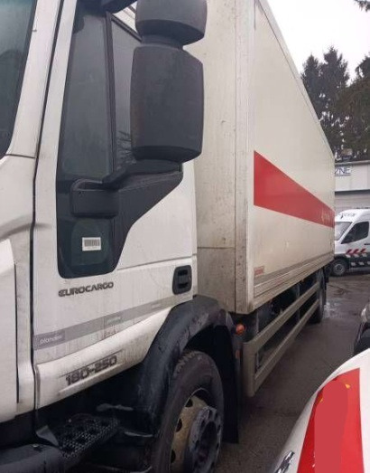 IVECO EUROCARGO 180-250 - Alvaz teherautó, Darus autó: 2 kép. IVECO EUROCARGO 180-250 - Alvaz teherautó, Darus autó: 2 kép.