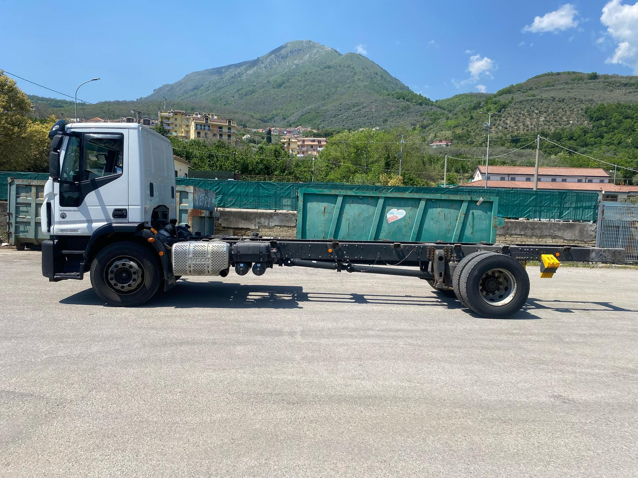 IVECO EUROCARGO 180-320 - Alvaz teherautó: 4 kép. IVECO EUROCARGO 180-320 - Alvaz teherautó: 4 kép.