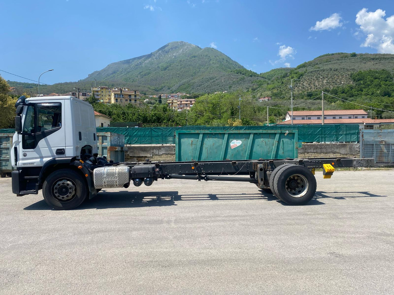 IVECO EUROCARGO 180-320 - Alvaz teherautó: 3 kép. IVECO EUROCARGO 180-320 - Alvaz teherautó: 3 kép.