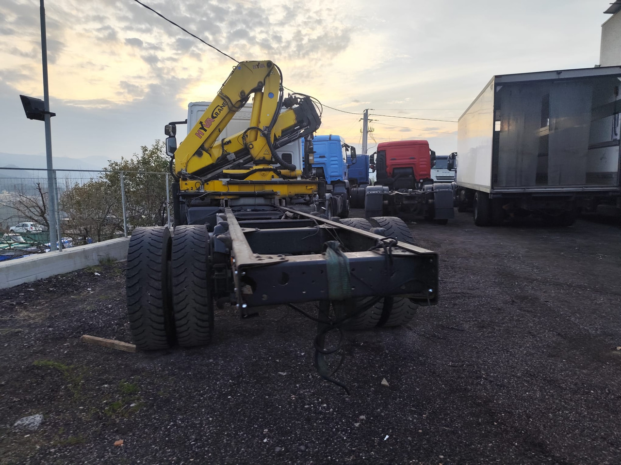 Billenőplatós teherautó, Darus autó IVECO EUROCARGO 180E30: 17 kép.