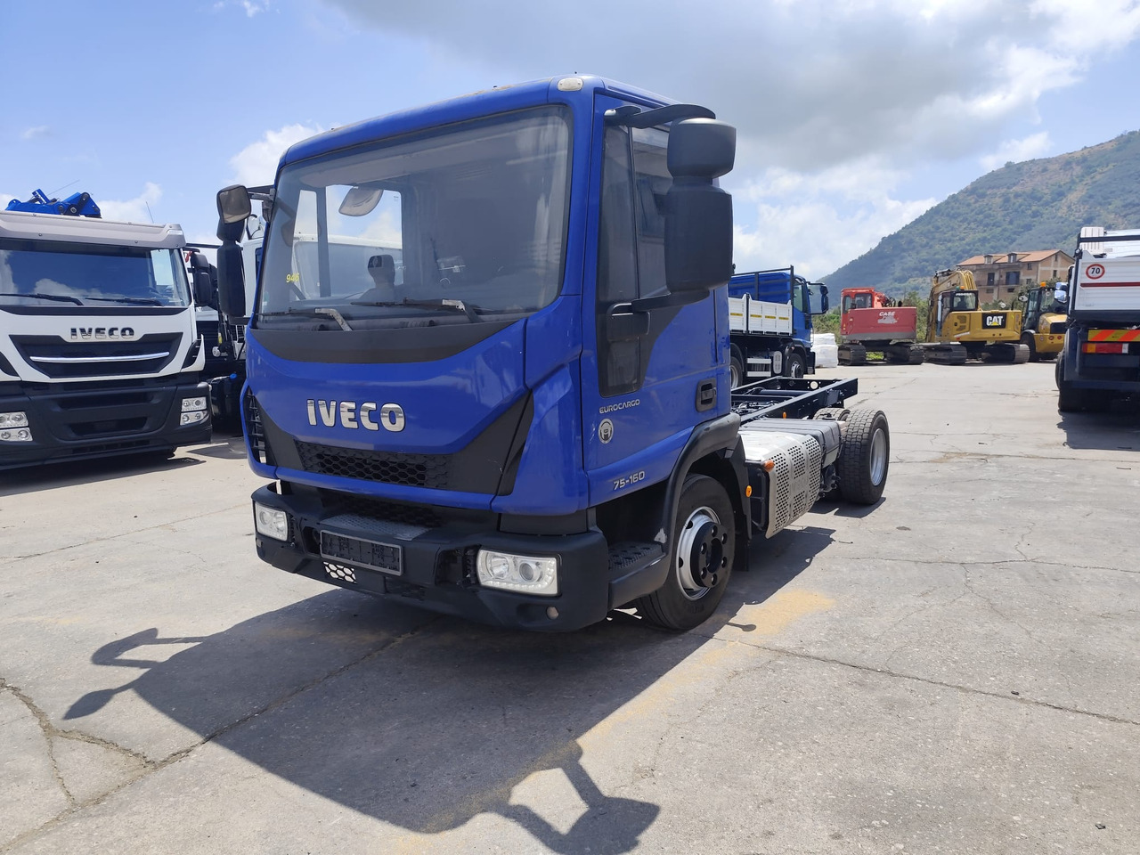 IVECO EUROCARGO 75-160 - Alvaz teherautó, Darus autó: 1 kép. IVECO EUROCARGO 75-160 - Alvaz teherautó, Darus autó: 1 kép.