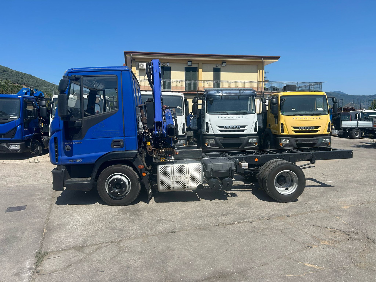 IVECO EUROCARGO 75-160 - Darus autó, Darus autó: 2 kép. IVECO EUROCARGO 75-160 - Darus autó, Darus autó: 2 kép.