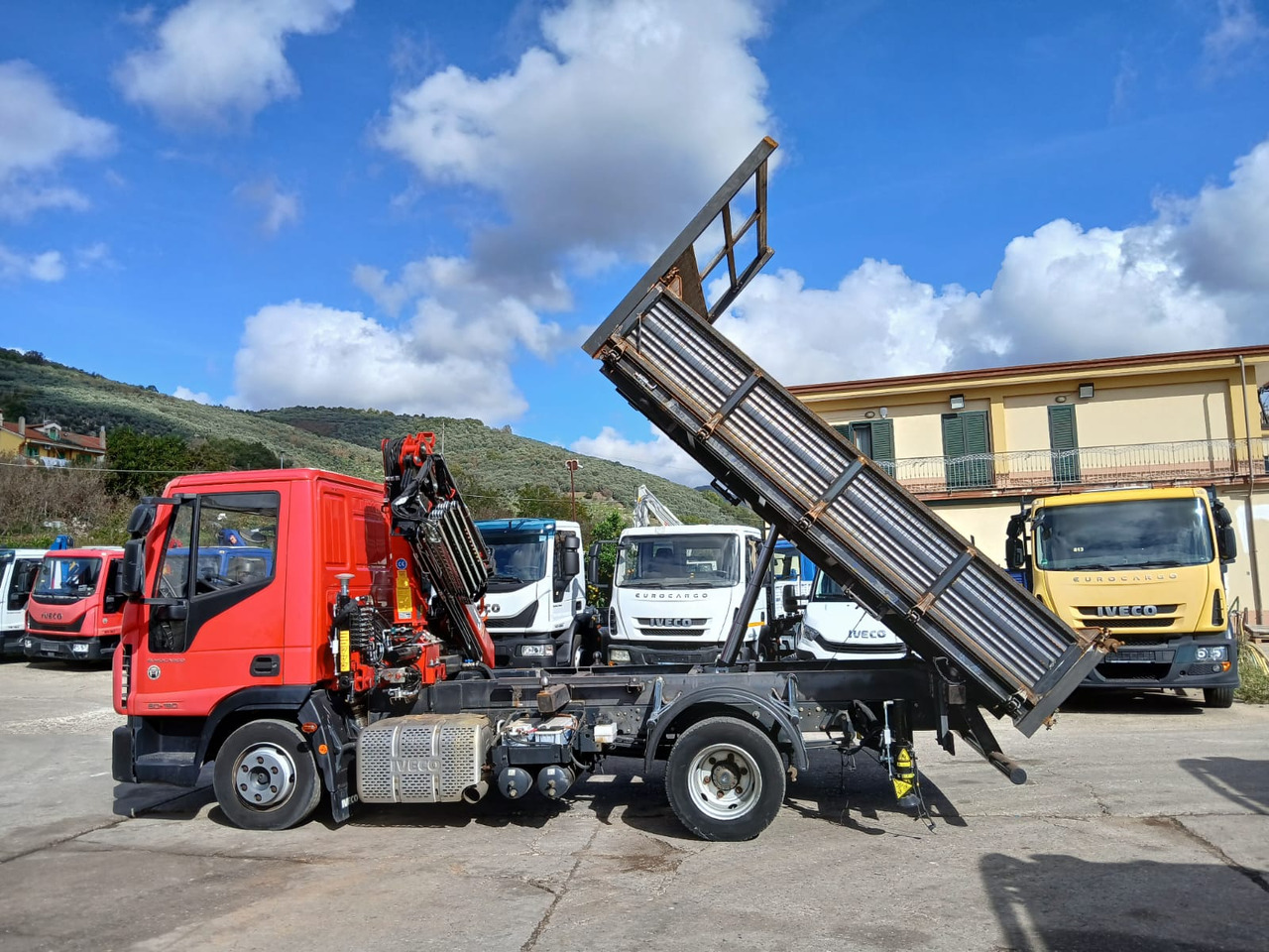 IVECO EUROCARGO 80-190 - Darus autó: 2 kép. IVECO EUROCARGO 80-190 - Darus autó: 2 kép.