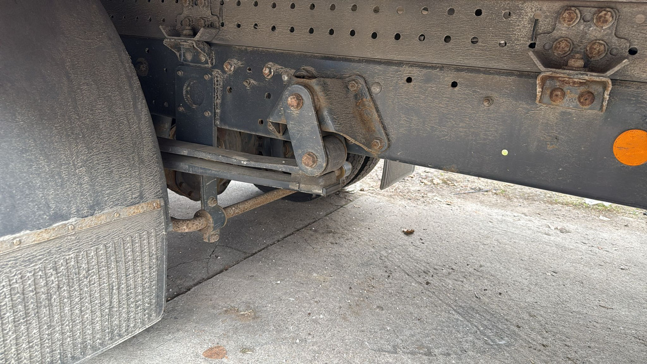 IVECO EUROCARGO 80-190 - Alvaz teherautó: 2 kép. IVECO EUROCARGO 80-190 - Alvaz teherautó: 2 kép.