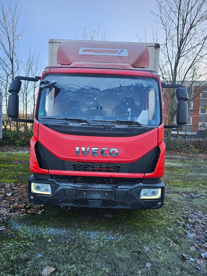 IVECO EUROCARGO 80-190 - Alvaz teherautó: 5 kép. IVECO EUROCARGO 80-190 - Alvaz teherautó: 5 kép.