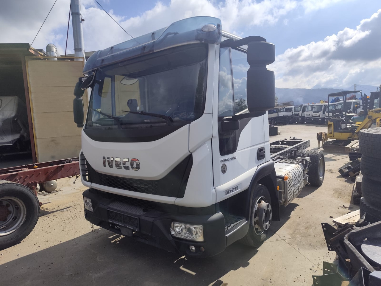 IVECO EUROCARGO 80-210 - Alvaz teherautó: 1 kép. IVECO EUROCARGO 80-210 - Alvaz teherautó: 1 kép.