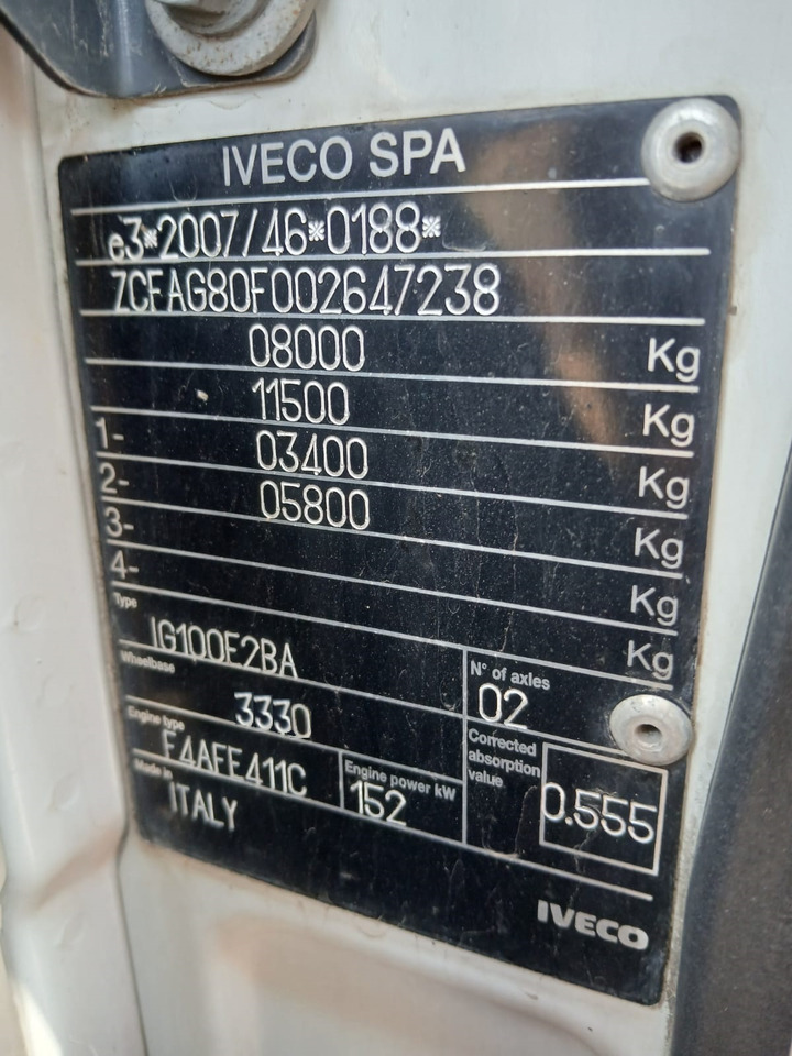 IVECO EUROCARGO 80-210 - Darus autó: 2 kép. IVECO EUROCARGO 80-210 - Darus autó: 2 kép.