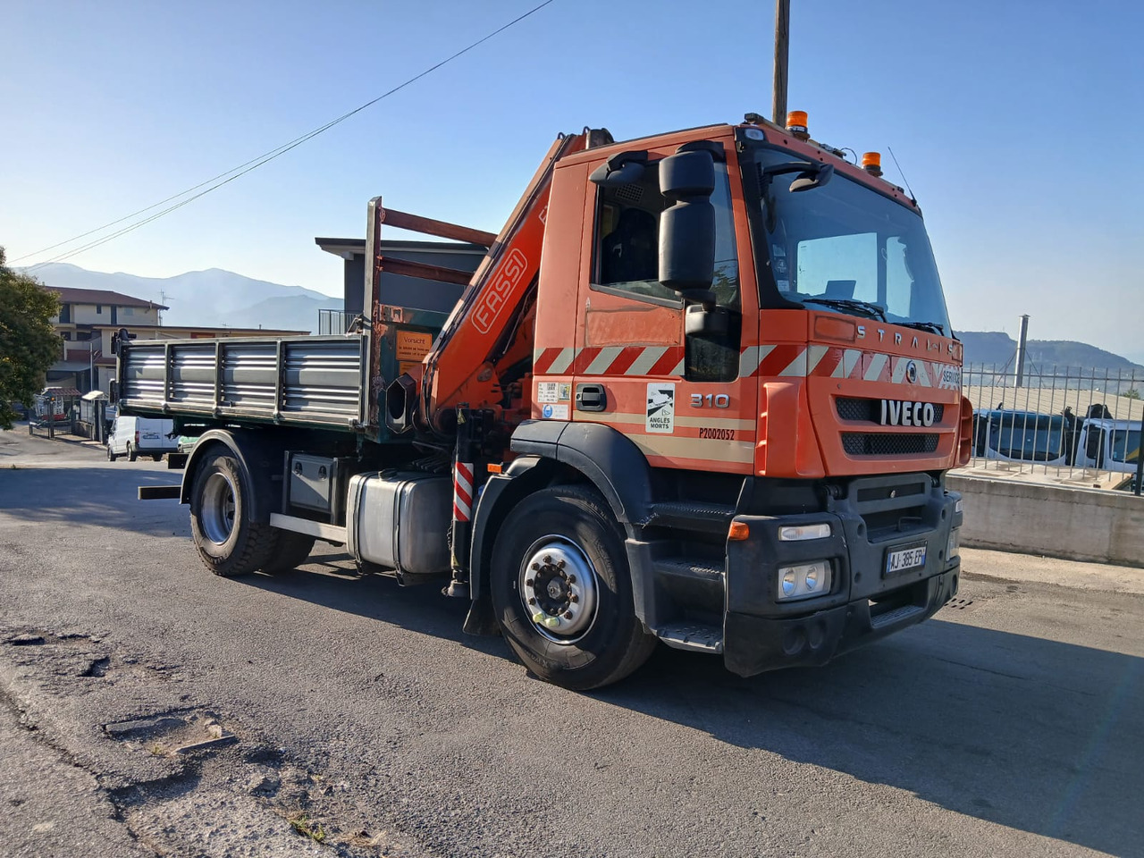IVECO STRALIS 190S31 - Darus autó: 1 kép. IVECO STRALIS 190S31 - Darus autó: 1 kép.