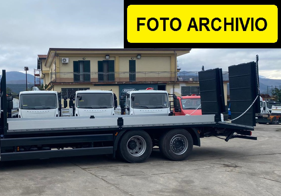 IVECO STRALIS 260S40 - Platós teherautó: 3 kép. IVECO STRALIS 260S40 - Platós teherautó: 3 kép.