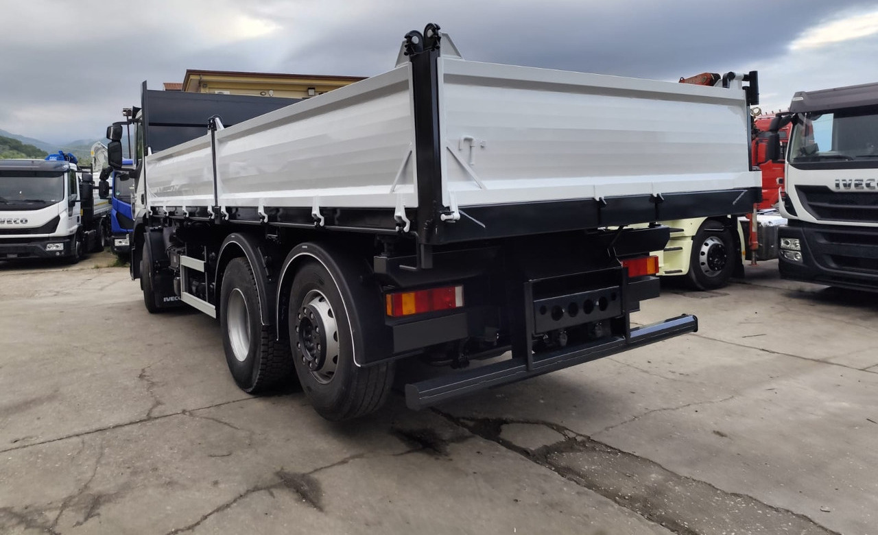 IVECO STRALIS AD 260S31 XP - Billenőplatós teherautó: 2 kép. IVECO STRALIS AD 260S31 XP - Billenőplatós teherautó: 2 kép.