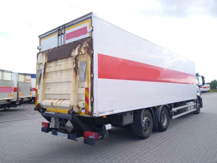 IVECO STRALIS AD 260S31 XP - Dobozos felépítményű teherautó: 5 kép. IVECO STRALIS AD 260S31 XP - Dobozos felépítményű teherautó: 5 kép.