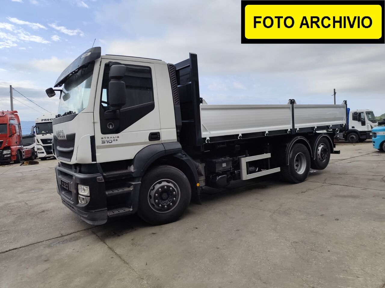 IVECO STRALIS AD 260S31 XP - Billenőplatós teherautó: 2 kép. IVECO STRALIS AD 260S31 XP - Billenőplatós teherautó: 2 kép.