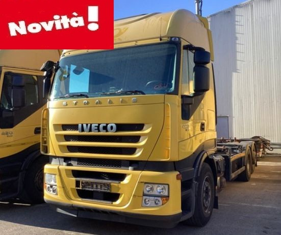 IVECO STRALIS CUBE AD260S42 - Cserefelépítményes teherautó: 1 kép. IVECO STRALIS CUBE AD260S42 - Cserefelépítményes teherautó: 1 kép.