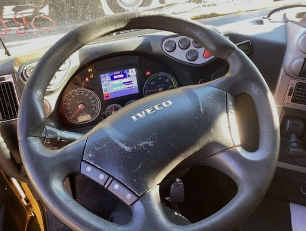 IVECO STRALIS CUBE AD260S42 - Cserefelépítményes teherautó: 5 kép. IVECO STRALIS CUBE AD260S42 - Cserefelépítményes teherautó: 5 kép.