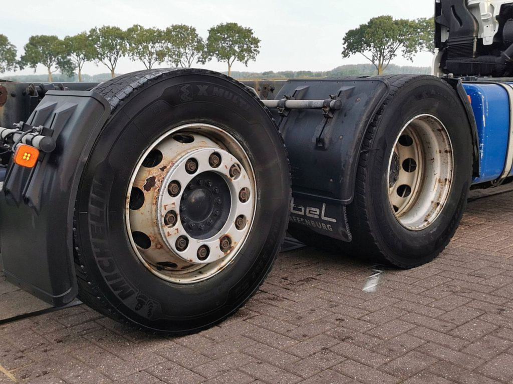 MAN TGX 26.480 - Platós teherautó: 5 kép. MAN TGX 26.480 - Platós teherautó: 5 kép.