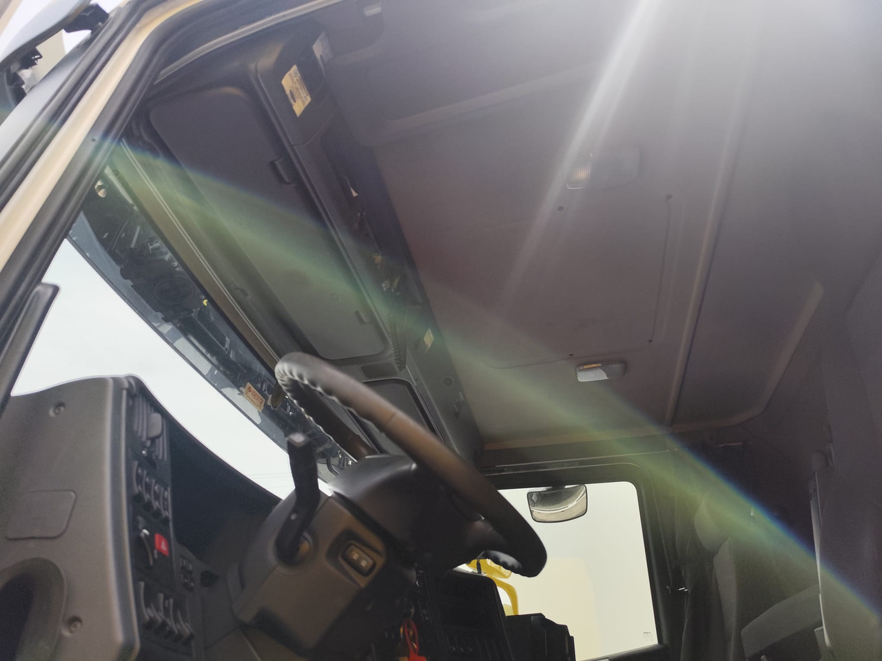 SCANIA G450 - Alvaz teherautó: 2 kép. SCANIA G450 - Alvaz teherautó: 2 kép.