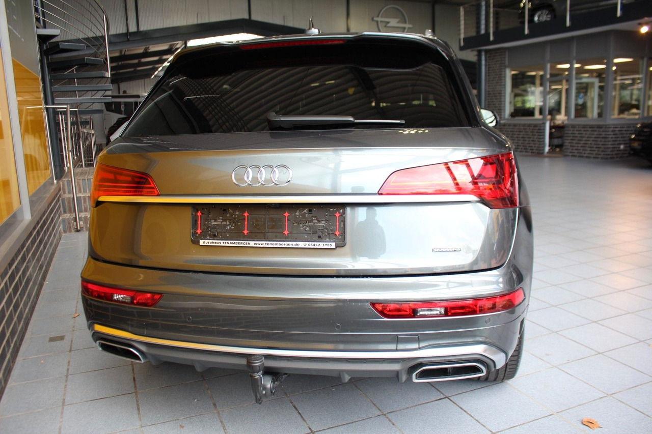 Audi Q5 40 TDI quattro S line Kamera MMI+ LED AHK - Terepjáró/ SUV: 4 kép. Audi Q5 40 TDI quattro S line Kamera MMI+ LED AHK - Terepjáró/ SUV: 4 kép.