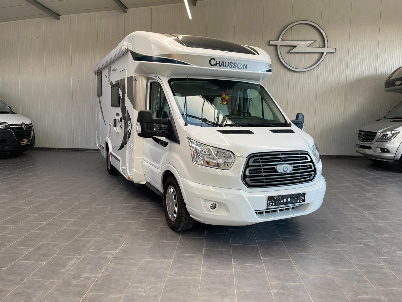 Chausson 627 GA, Standklima,AHK,Solar,Hubbett,D-Heizung - Félintegrált lakóautó: 1 kép. Chausson 627 GA, Standklima,AHK,Solar,Hubbett,D-Heizung - Félintegrált lakóautó: 1 kép.