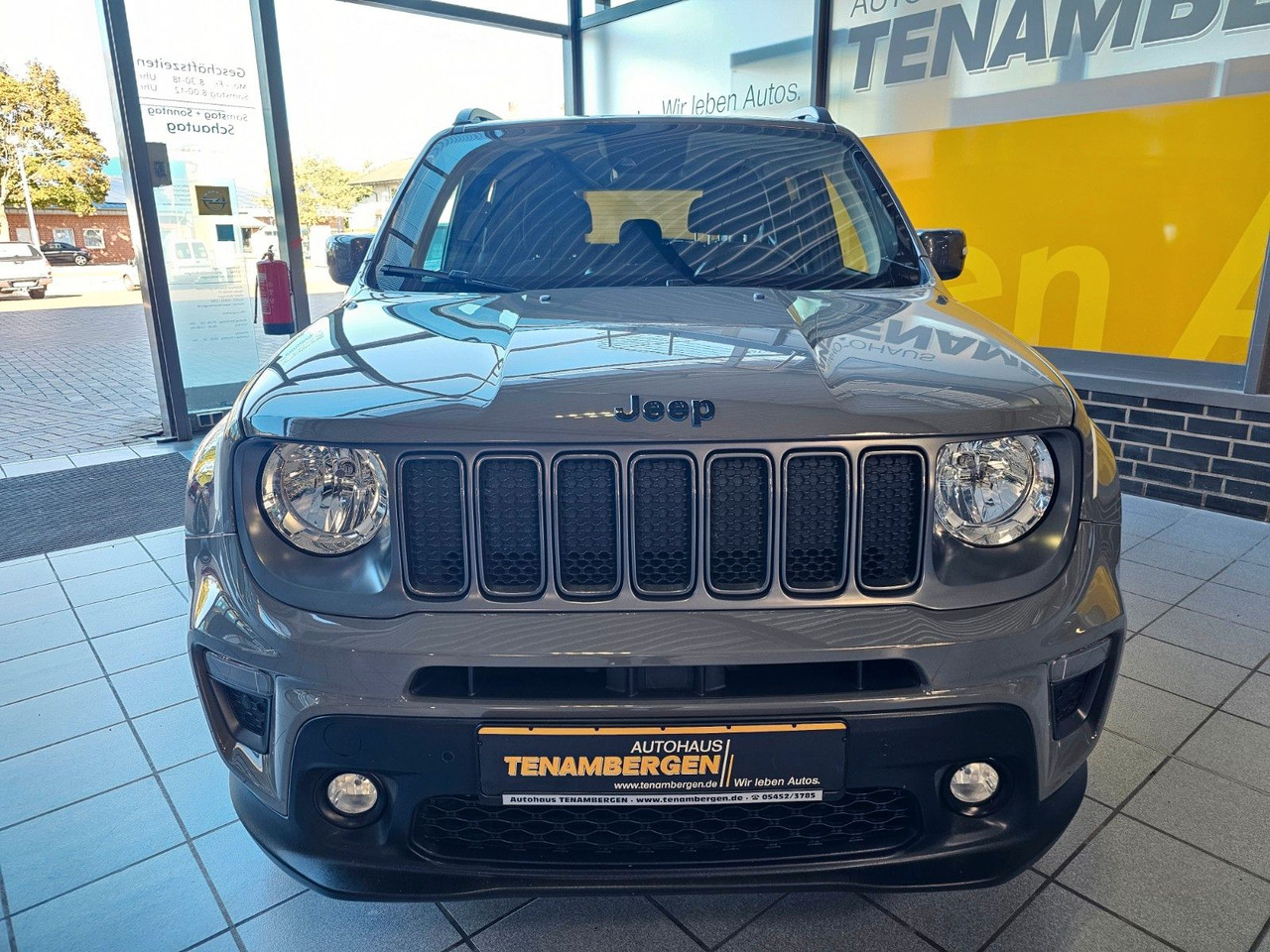 Jeep Renegade S Plug-In-Hybrid 4xe Kamera LED ACC AHK - Terepjáró/ SUV: 3 kép. Jeep Renegade S Plug-In-Hybrid 4xe Kamera LED ACC AHK - Terepjáró/ SUV: 3 kép.