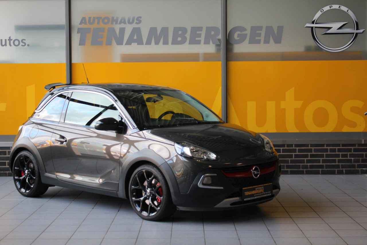 Opel Adam Rocks S Unlimited IntelliLink PDC 18" - Szedán: 1 kép. Opel Adam Rocks S Unlimited IntelliLink PDC 18" - Szedán: 1 kép.
