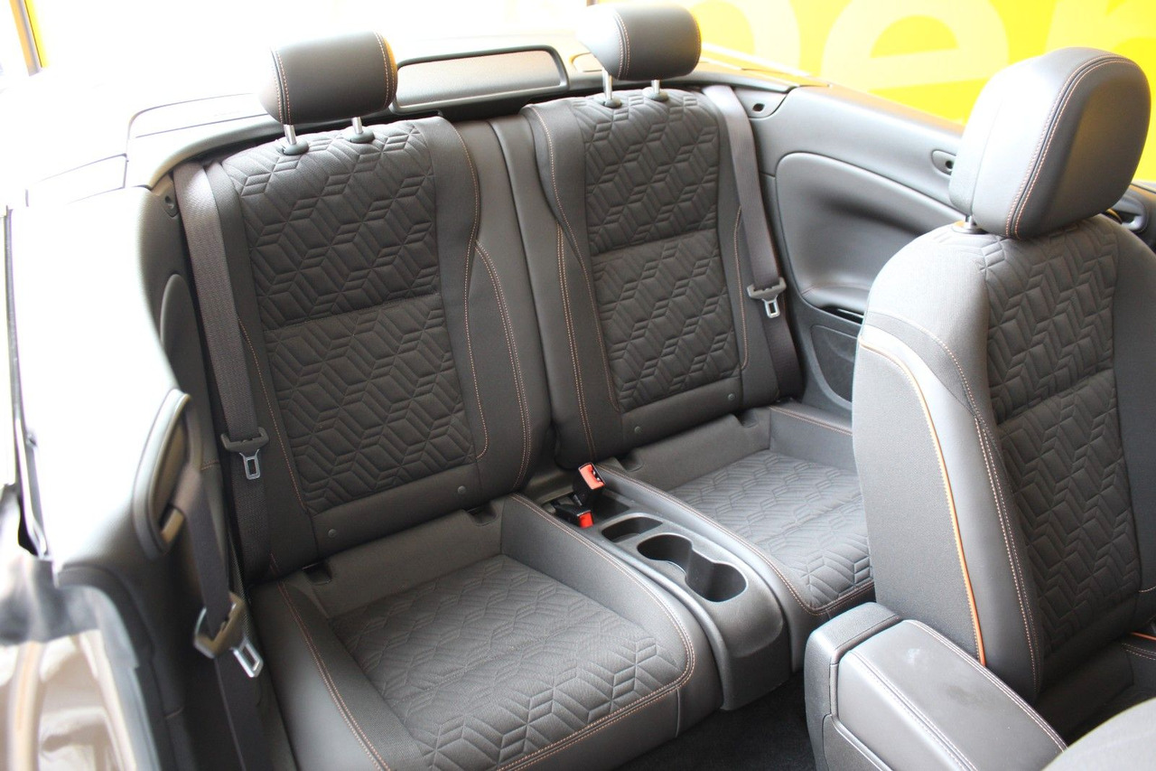 Autó Opel Cascada Innovation AT Sitz- & Lenkradhzg BiXenon: 7 kép.