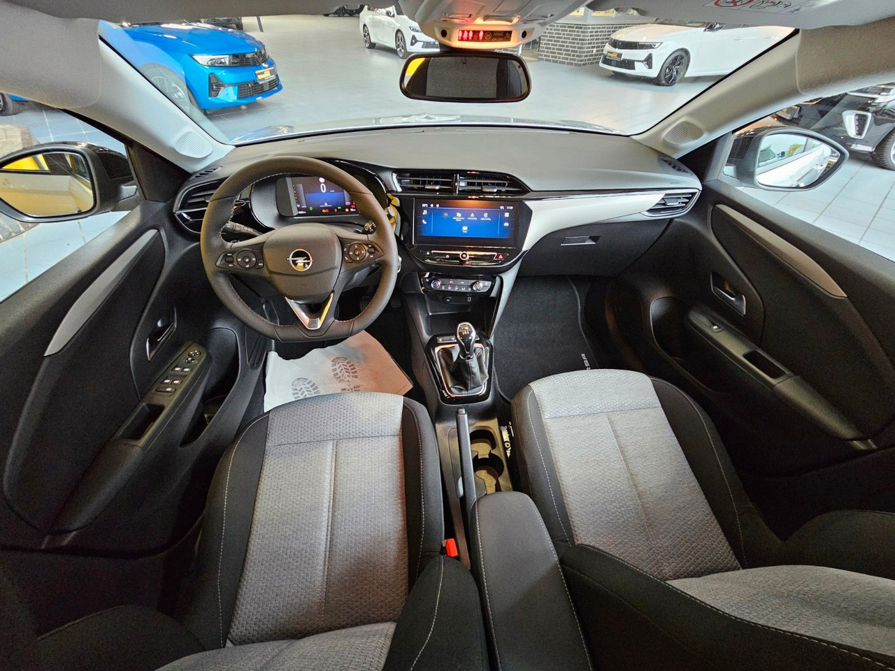Opel Corsa F 1.2 Sitz-Lenkradheizung Kamera Allwetter - Autó: 5 kép. Opel Corsa F 1.2 Sitz-Lenkradheizung Kamera Allwetter - Autó: 5 kép.