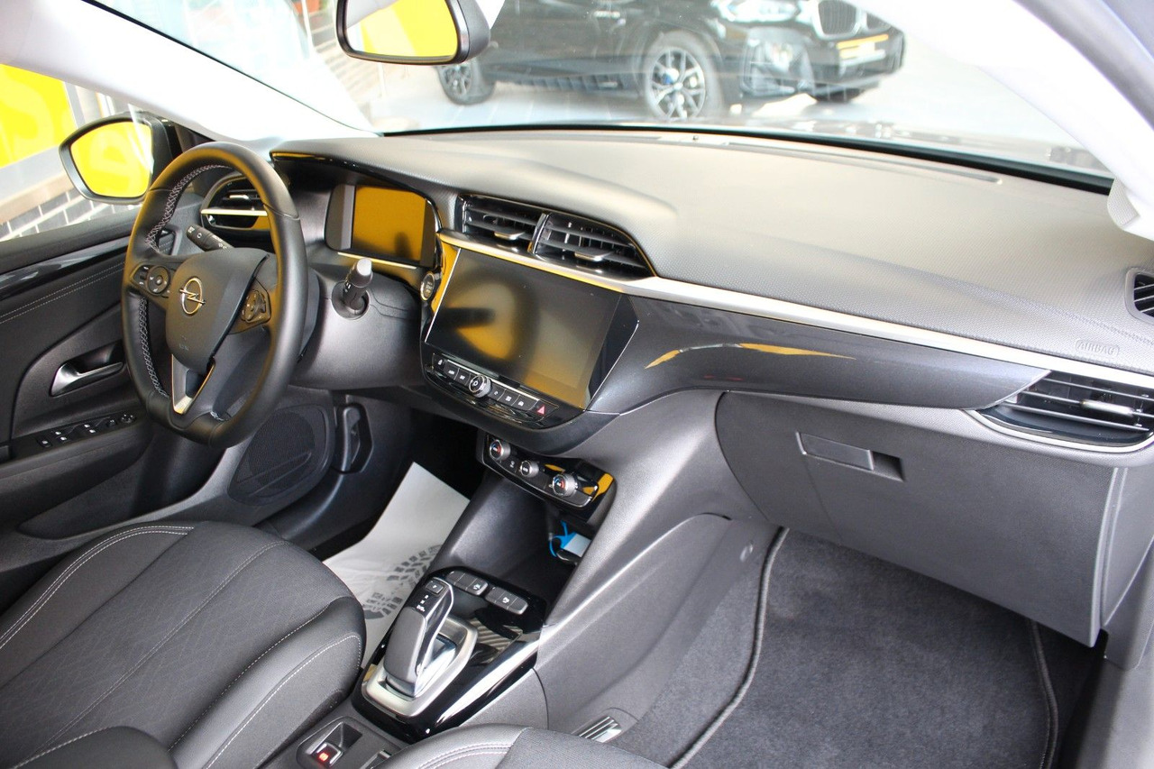 Opel Corsa F e Elegance Navi Kamera Keyless Voll-LED - Szedán: 4 kép. Opel Corsa F e Elegance Navi Kamera Keyless Voll-LED - Szedán: 4 kép.