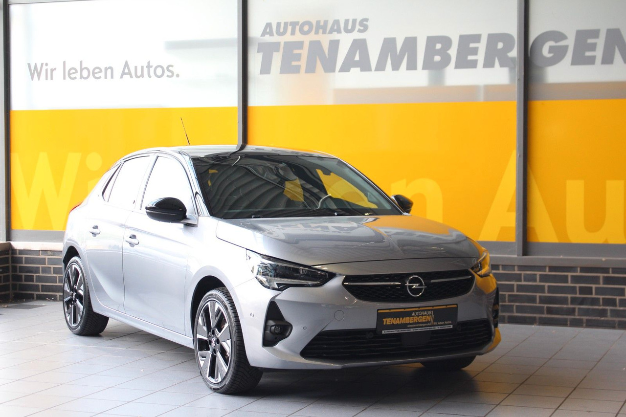 Opel Corsa F e GS IntelliLux Massage Panorama ACC Nav - Autó: 2 kép. Opel Corsa F e GS IntelliLux Massage Panorama ACC Nav - Autó: 2 kép.