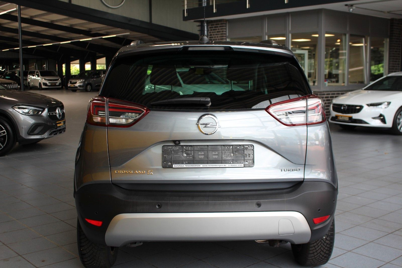 Opel Crossland (X) 1,2 Ultimate Pano Navi Kamera LED - Szedán: 5 kép. Opel Crossland (X) 1,2 Ultimate Pano Navi Kamera LED - Szedán: 5 kép.