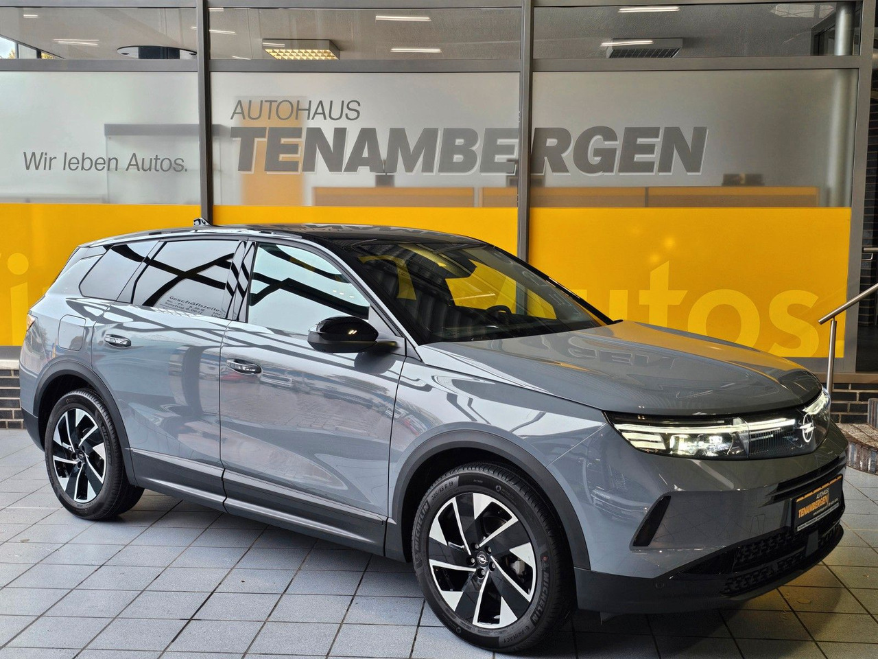 Opel Grandland 1.2 48V Mild-Hybrid 360°Kamera ACC AHK - Terepjáró/ SUV: 1 kép. Opel Grandland 1.2 48V Mild-Hybrid 360°Kamera ACC AHK - Terepjáró/ SUV: 1 kép.