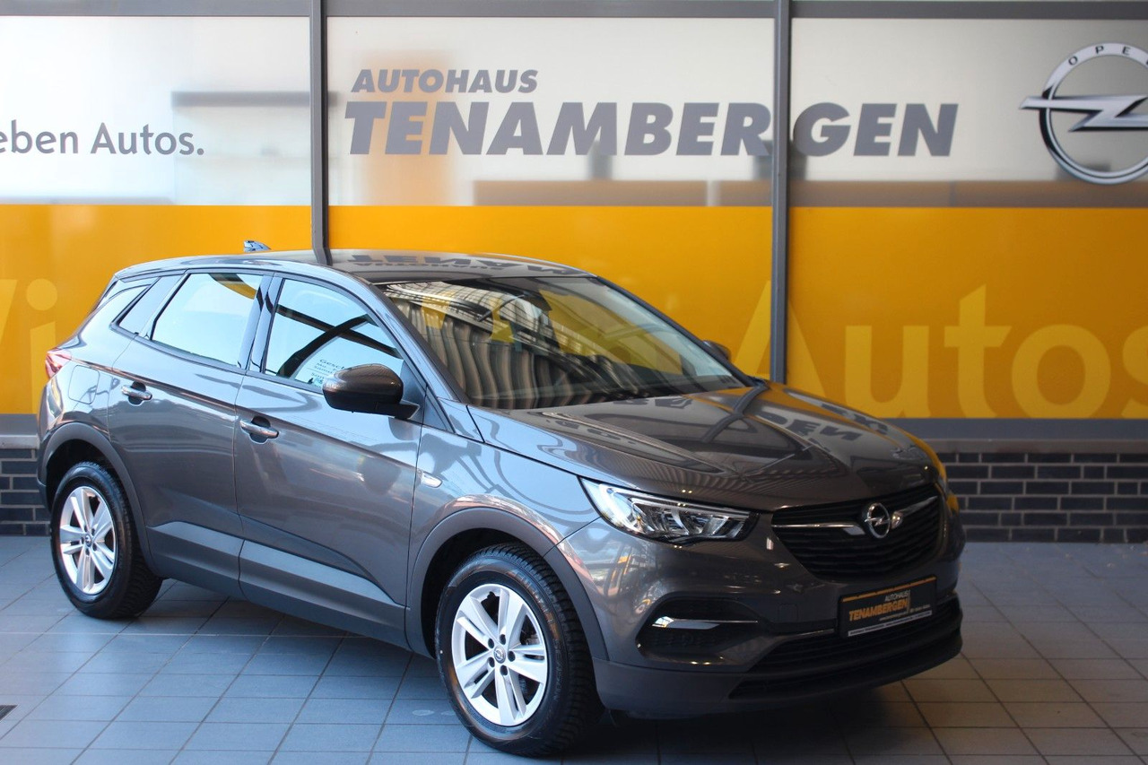 Opel Grandland Edition 1.2 Automatik Navi PDC v+h LED - Terepjáró/ SUV: 1 kép. Opel Grandland Edition 1.2 Automatik Navi PDC v+h LED - Terepjáró/ SUV: 1 kép.