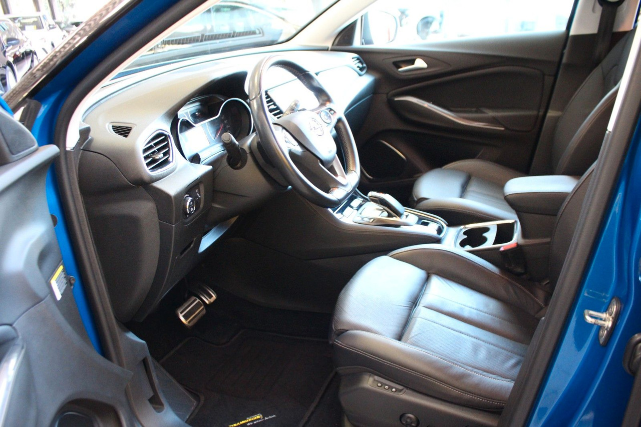 Opel Grandland Plug-in-Hybrid AHK Navi Leder LED Kam. - Terepjáró/ SUV: 5 kép. Opel Grandland Plug-in-Hybrid AHK Navi Leder LED Kam. - Terepjáró/ SUV: 5 kép.