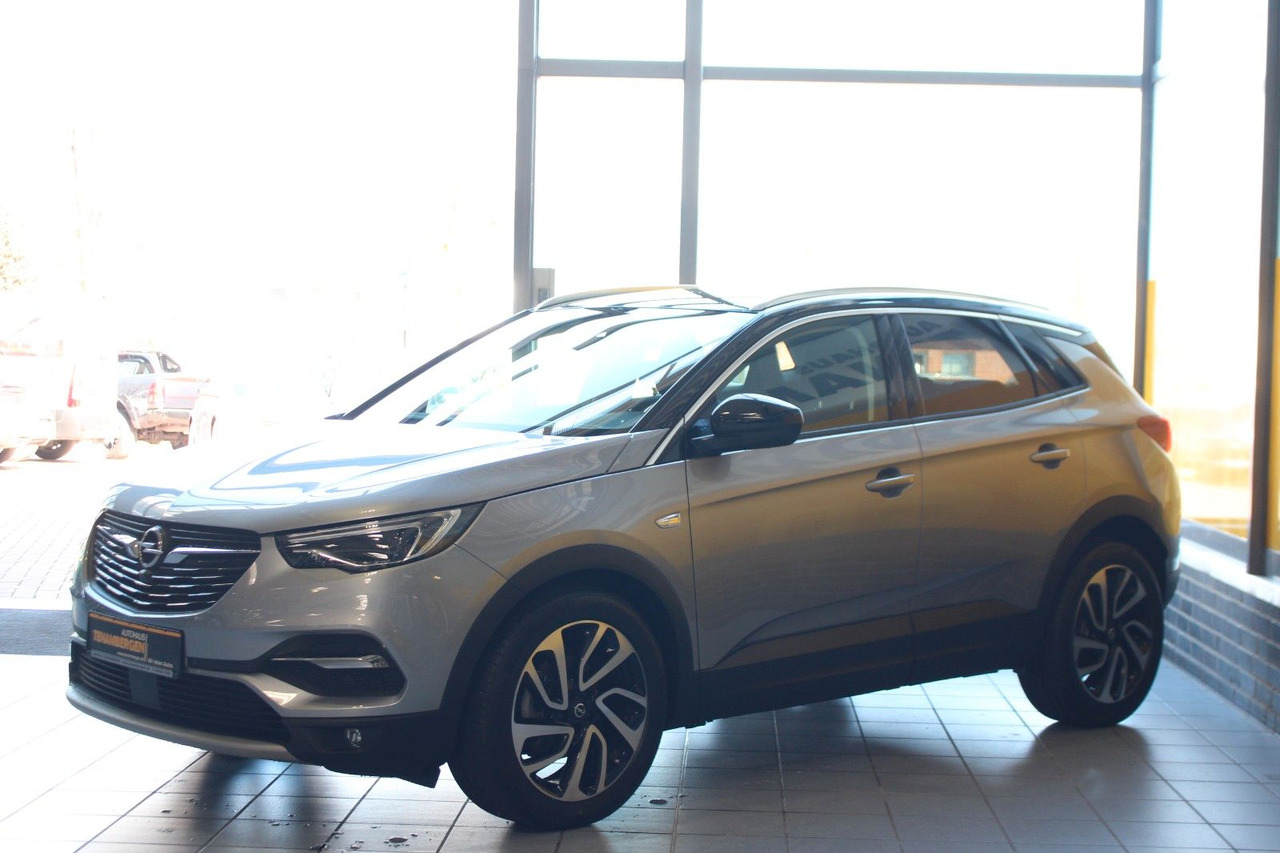 Opel Grandland (X) Ultimate Leder Sitzlüftung 360°Kam - Terepjáró/ SUV: 4 kép. Opel Grandland (X) Ultimate Leder Sitzlüftung 360°Kam - Terepjáró/ SUV: 4 kép.