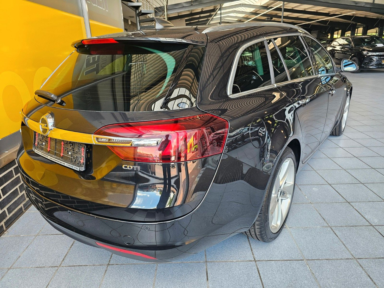 Opel Insignia A Business Innovation AHK ACC Leder Nav - Autó: 4 kép. Opel Insignia A Business Innovation AHK ACC Leder Nav - Autó: 4 kép.