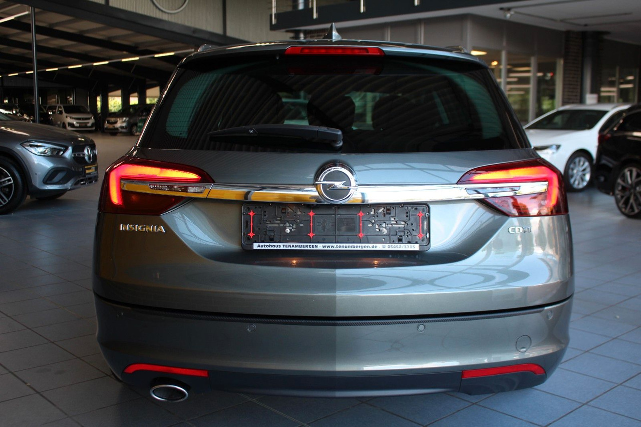 Opel Insignia A ST 2.0 Innovation Navi Kamera BiXenon - Autó: 5 kép. Opel Insignia A ST 2.0 Innovation Navi Kamera BiXenon - Autó: 5 kép.