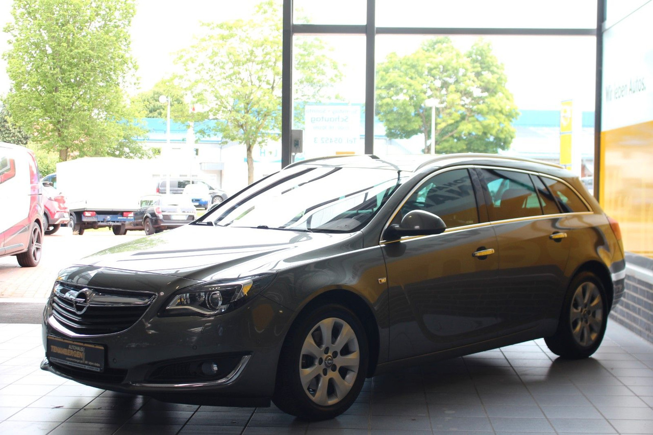 Opel Insignia A ST Innovation AHK Panodach OPC Line - Autó: 4 kép. Opel Insignia A ST Innovation AHK Panodach OPC Line - Autó: 4 kép.