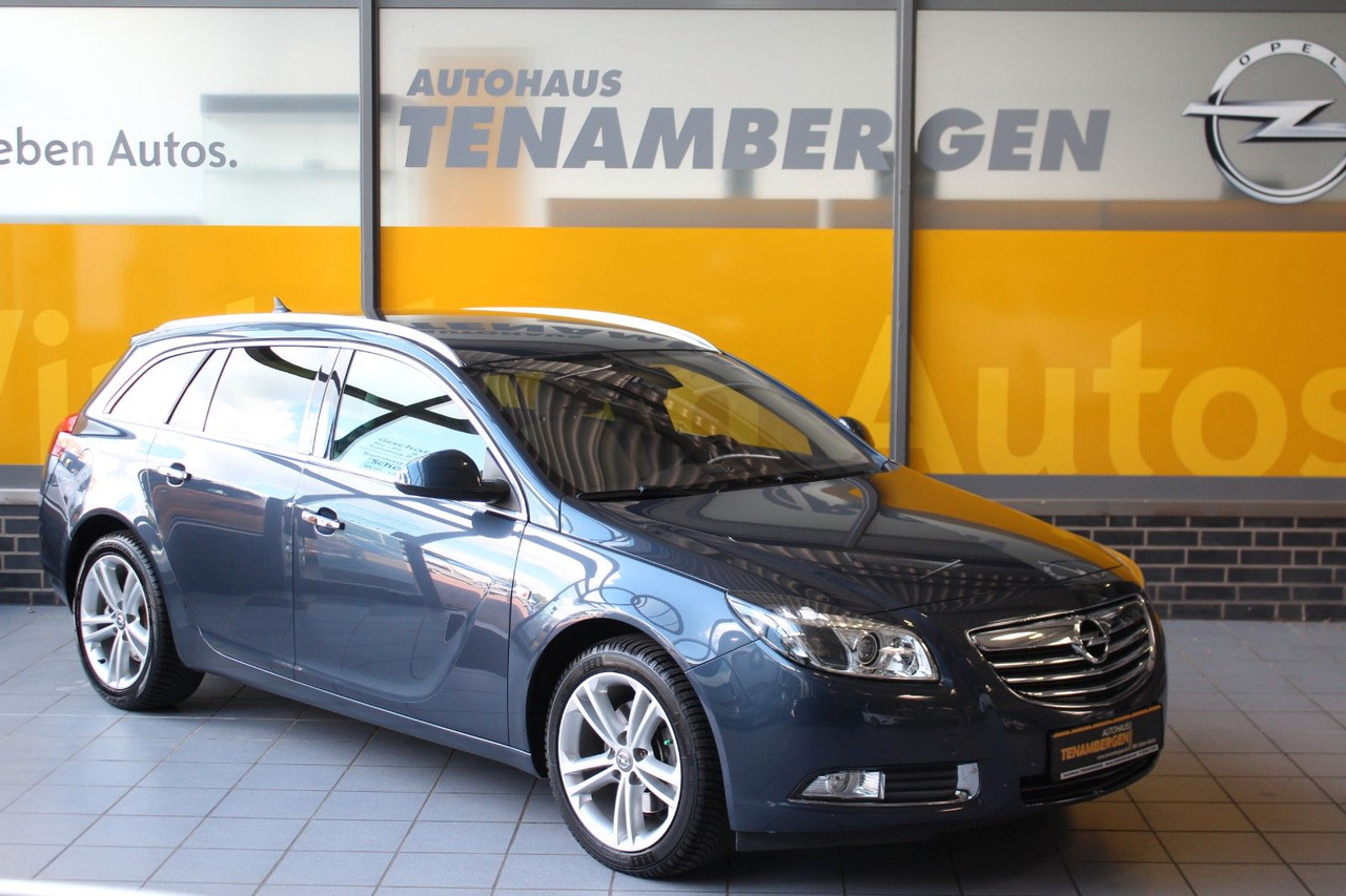 Opel Insignia A Sports Tourer Innovation 4x4 Navi AHK - Autó: 1 kép. Opel Insignia A Sports Tourer Innovation 4x4 Navi AHK - Autó: 1 kép.