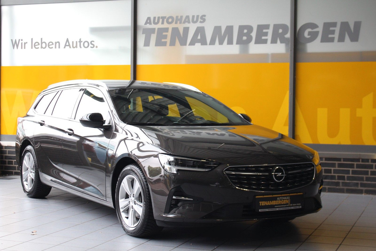Opel Insignia B Navi SHZ Elegance IntelliLux LED - Autó: 2 kép. Opel Insignia B Navi SHZ Elegance IntelliLux LED - Autó: 2 kép.